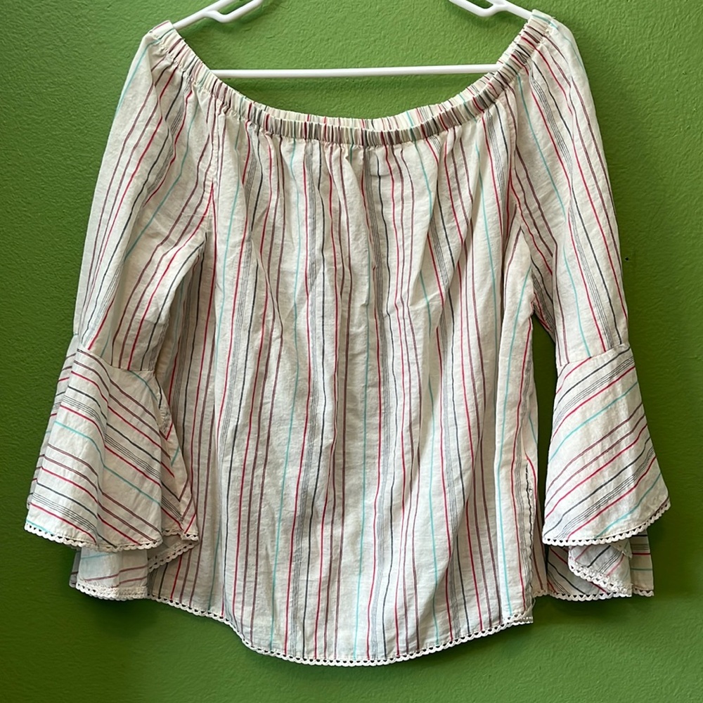 Scoop neck blouse
